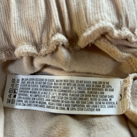 Forever 21 Hooded 100% brushed Cotton
jump suit - Picture 7 of 7